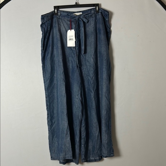 Standards and Practices Tencel Denim Cropped Wide Leg Pants with Belt Blue 22 - Picture 13 of 16